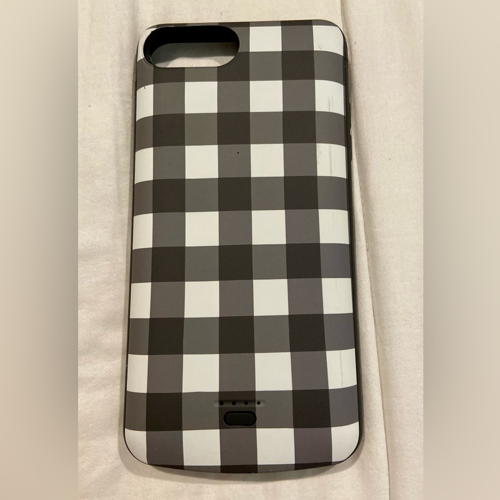 Casely iPhone 8 Plus Charging Case